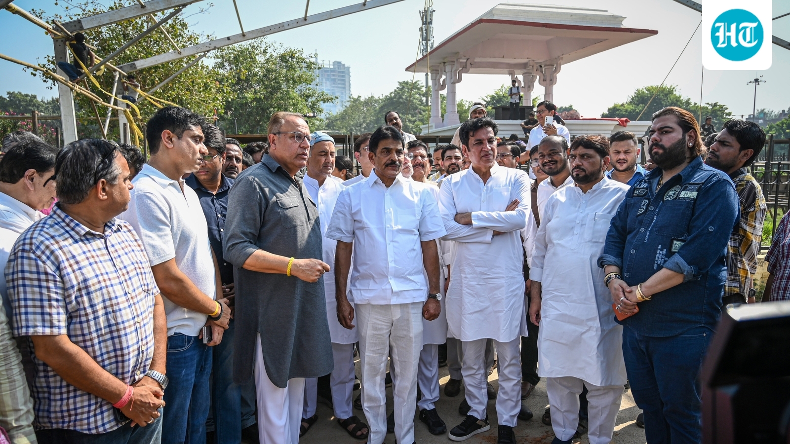 Vance extends Iran outreach as Delhi tightens security for opposition rally