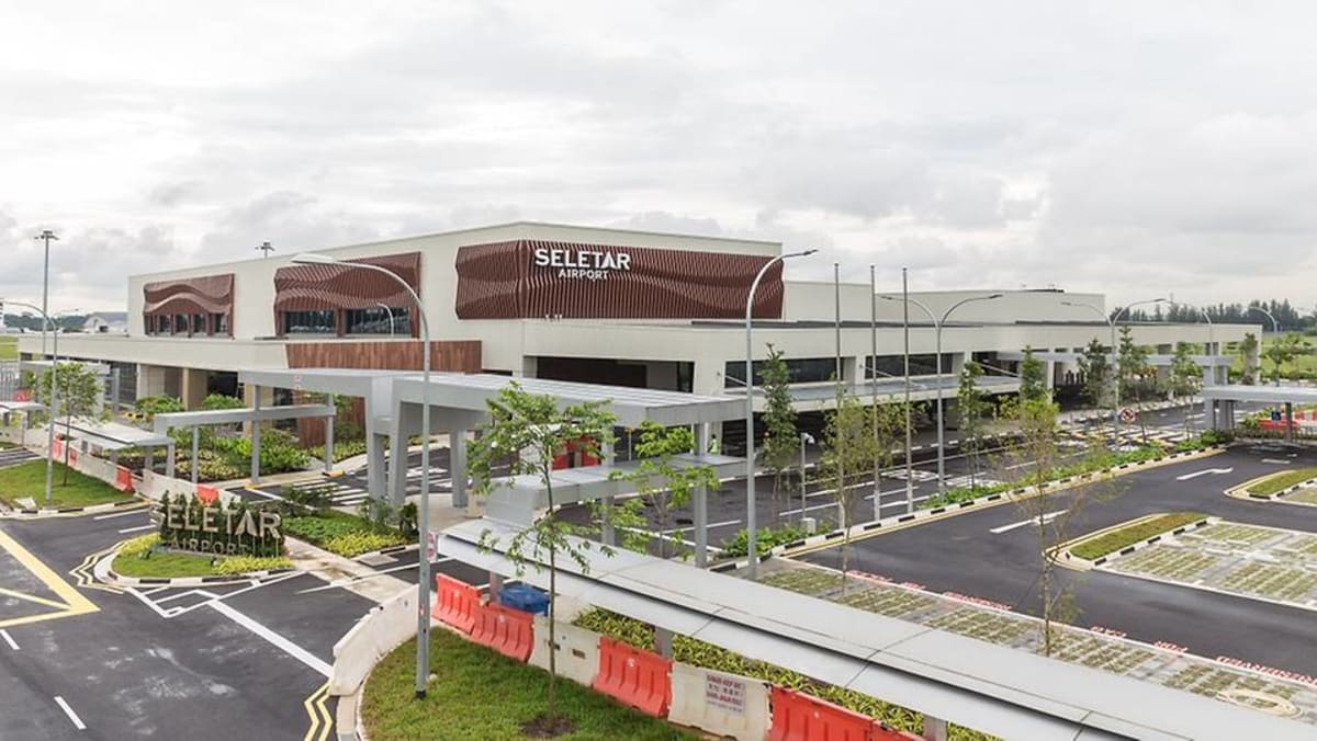 Haze forces diversion of 16 flights from Seletar Airport