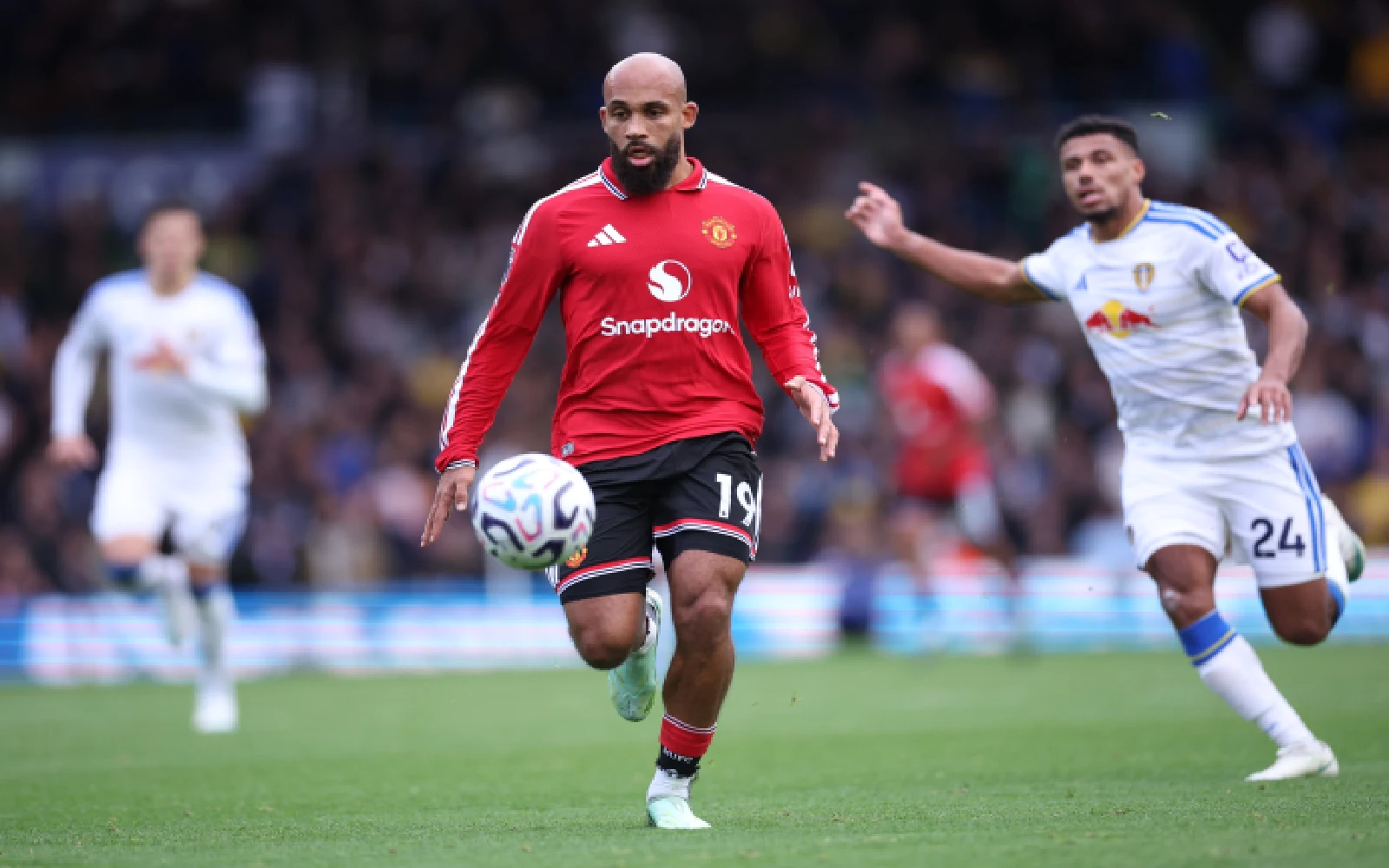 Mbeumo Cetak Gol, Kurangkan Tekanan ke atas Carrick di Bournemouth