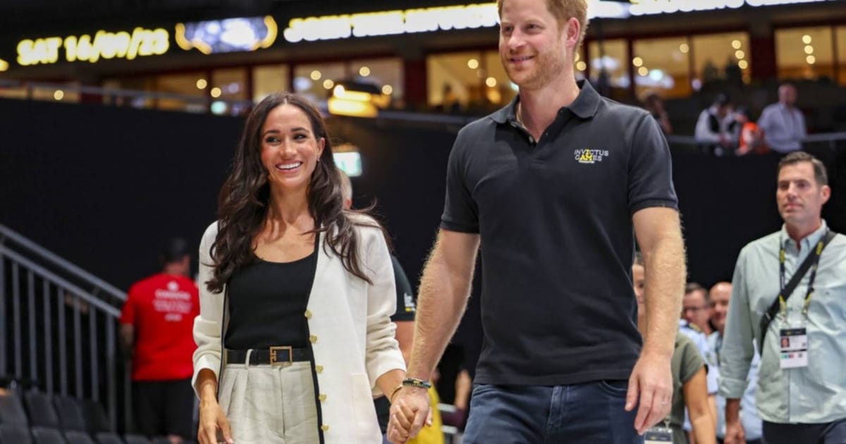 Raja Charles Sahkan Harry dan Meghan Kekal Sebagai Warganegara Biasa