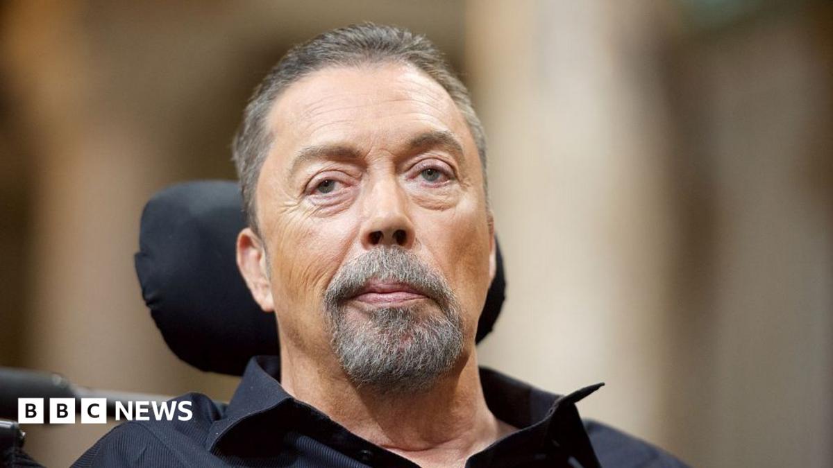 British actor Tim Curry died from coronary artery disease