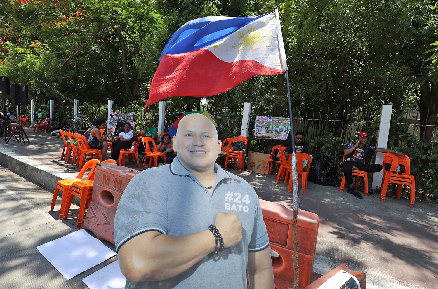 NBI prepares arrest of Senator dela Rosa; acknowledges potential armed confrontation