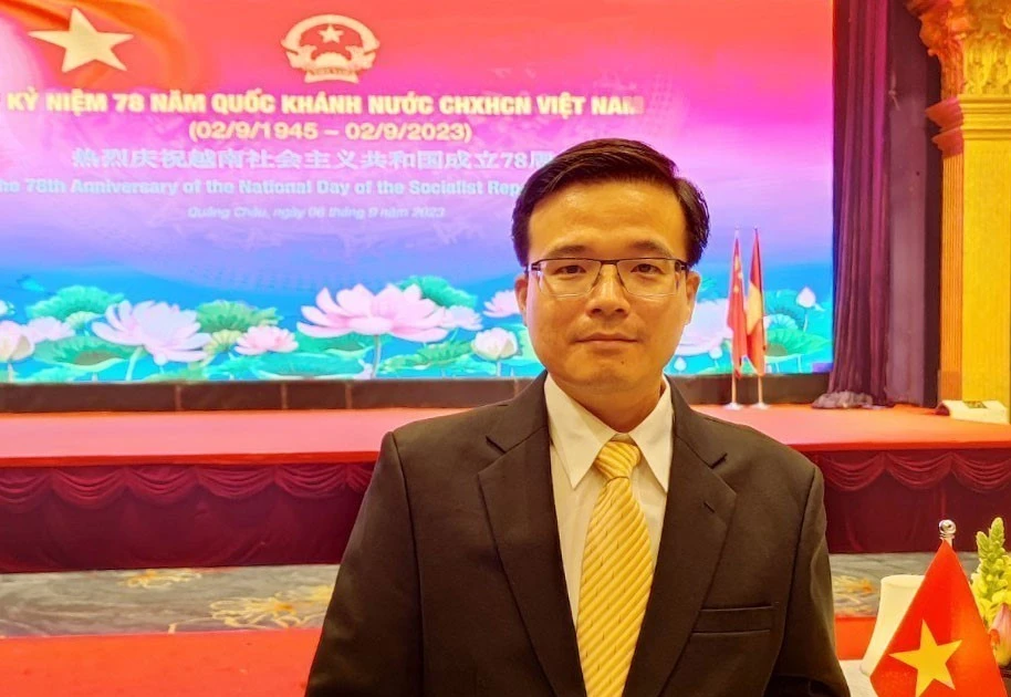 Vietnam eyes China's research expertise as top diplomat visits