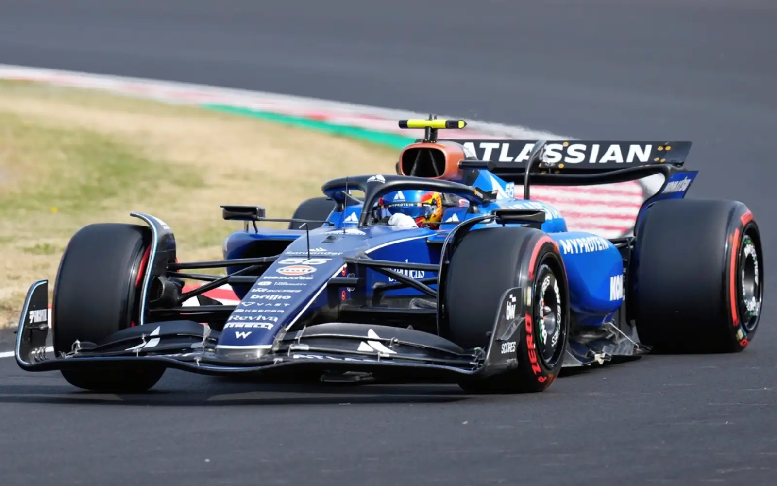 Sainz: Perbincangan Perlumbaan F1 di Timur Tengah Masih Awal