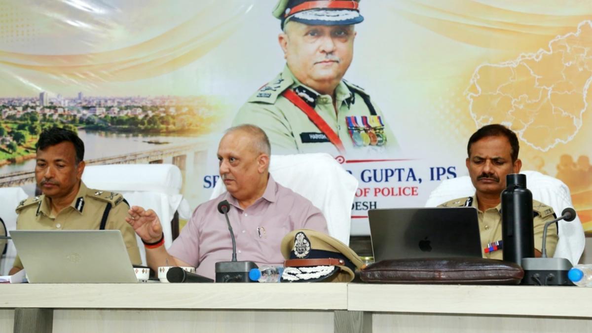 स्थानीय निकाय चुनावों में शांतिपूर्ण और पारदर्शी प्रक्रिया सुनिश्चित करें: डीजीपी