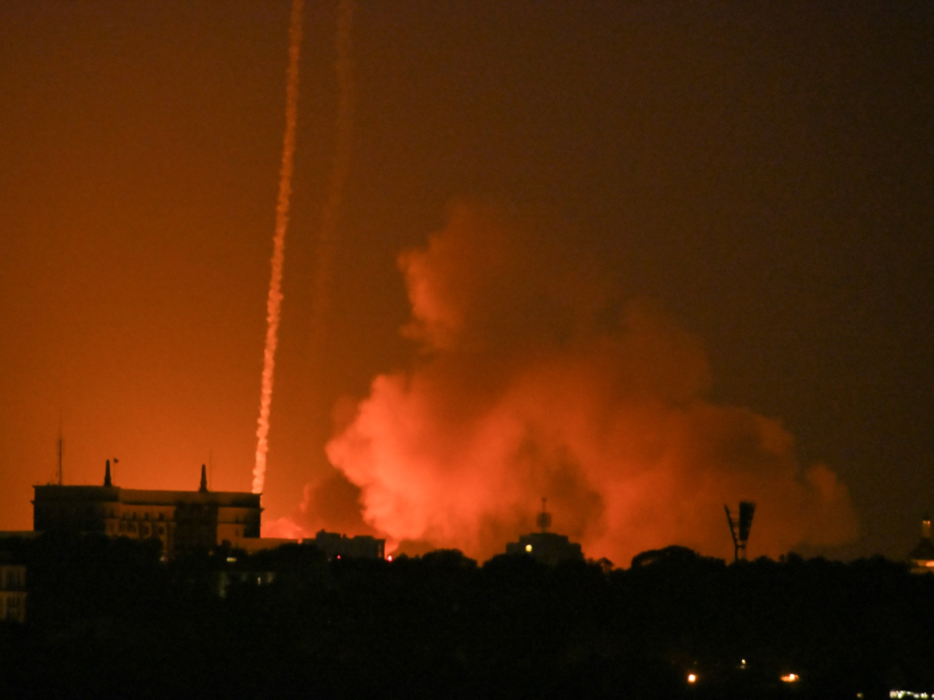 Russian strike kills three in Kyiv as Ukraine faces mounting pressure