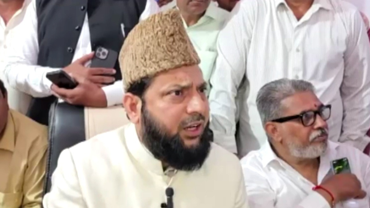 Samajwadi Party MP takes umbrage at name reference during poll press conference