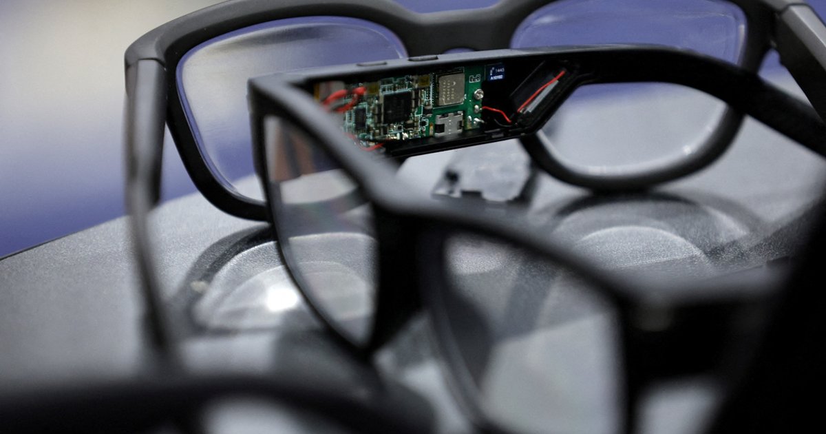 Australia investigates privacy concerns over Chinese-made smart glasses app