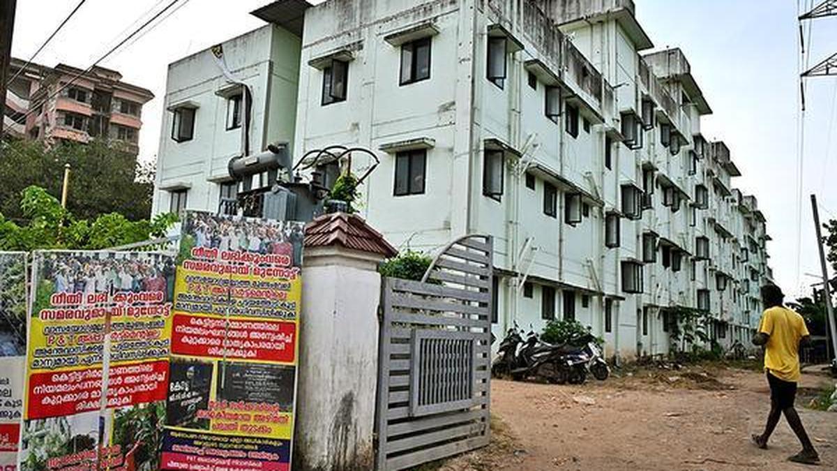 Kochi Corporation withdraws bid from labour cooperative amid controversy