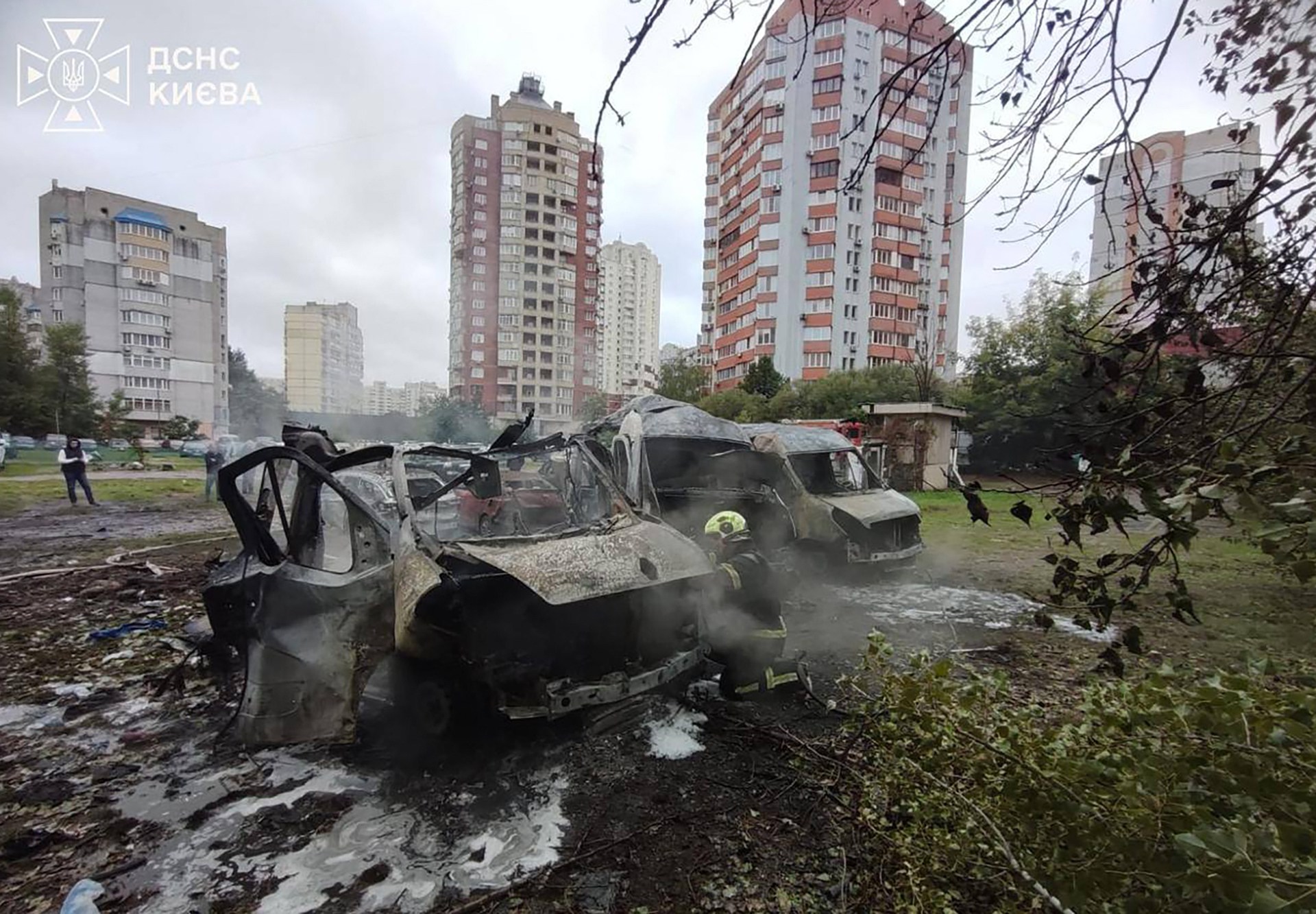 Russian strikes kill eight in Ukraine as US pursues diplomatic talks