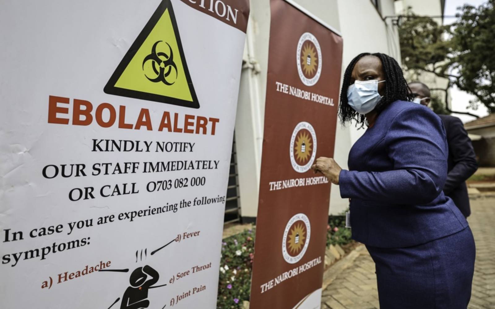 US tightens Ebola screening with mandatory passenger declarations