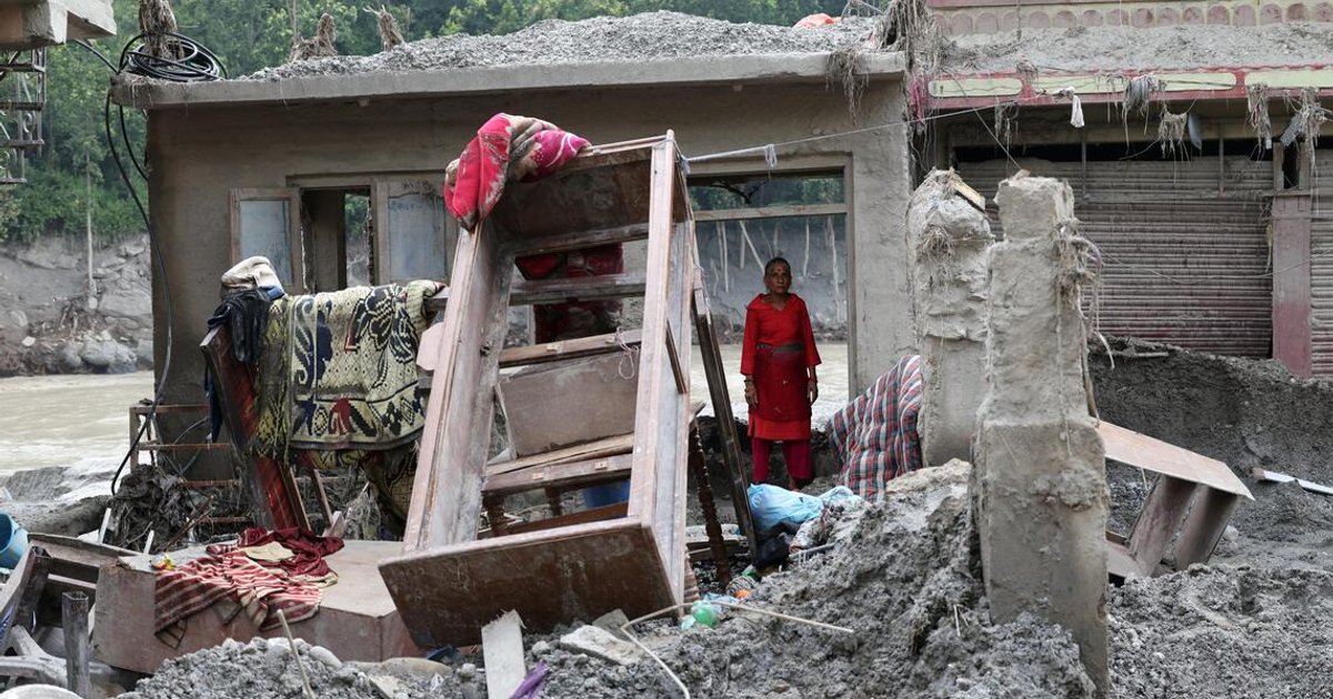 Flood-hit families in Nepal return to damaged homes lacking alternatives