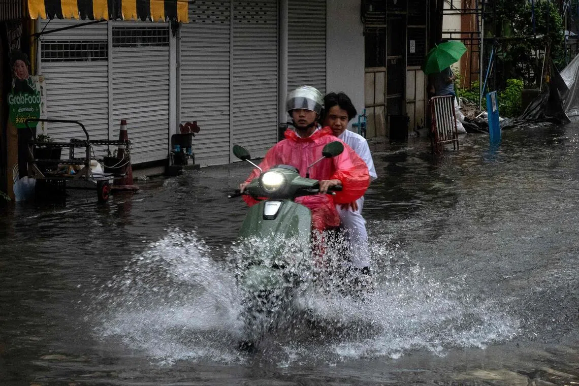 Bangkok set to declare disaster across all 50 districts as floods worsen