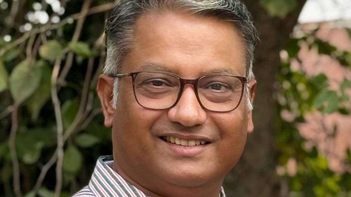 पश्चिम बंगाल के मंत्री ने हर पुलिस स्टेशन पर काली पूजा का आयोजन करने का सुझाव दिया