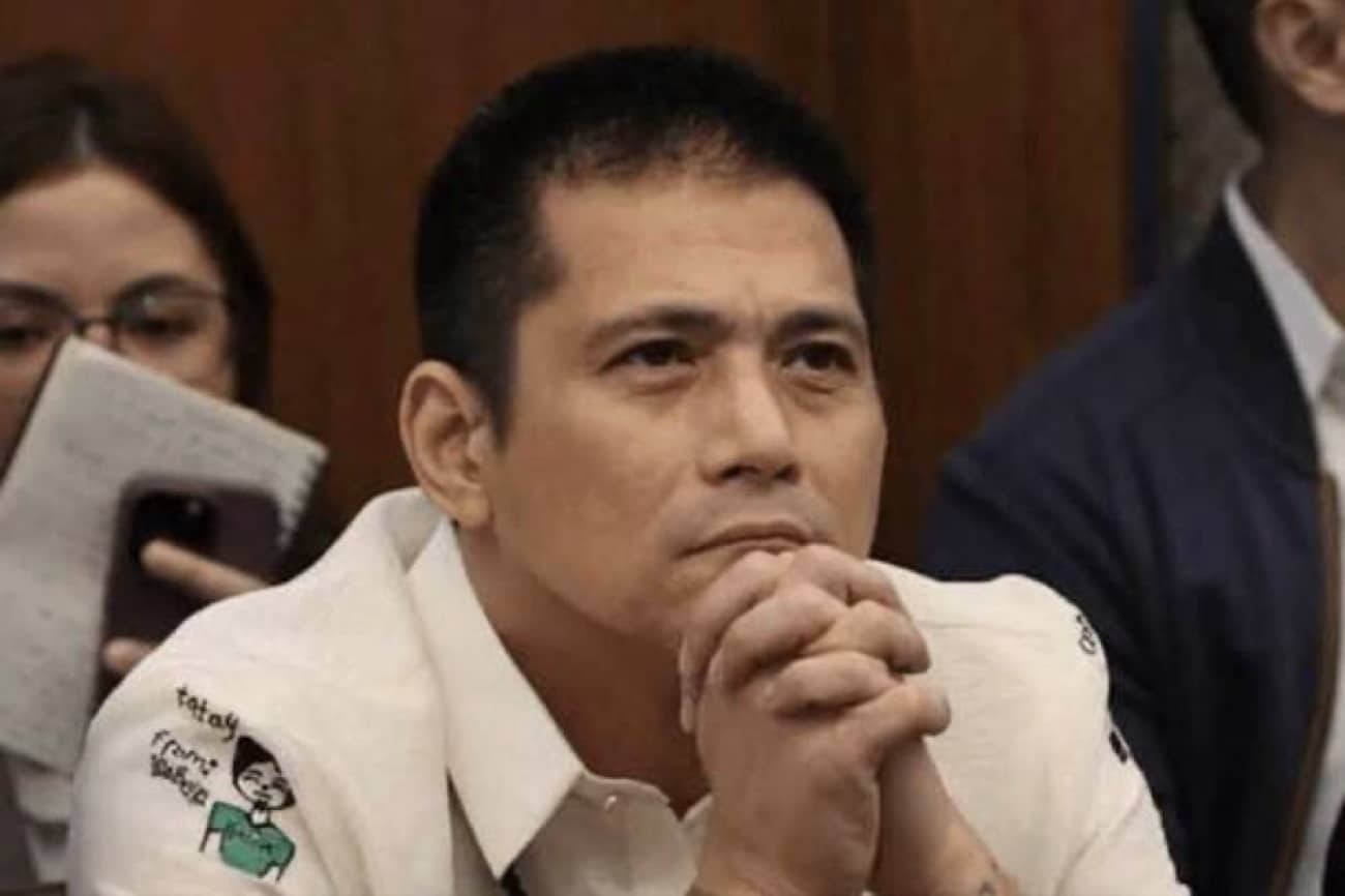 Padilla: Community service para sa magulang na lalabas sa social media ban