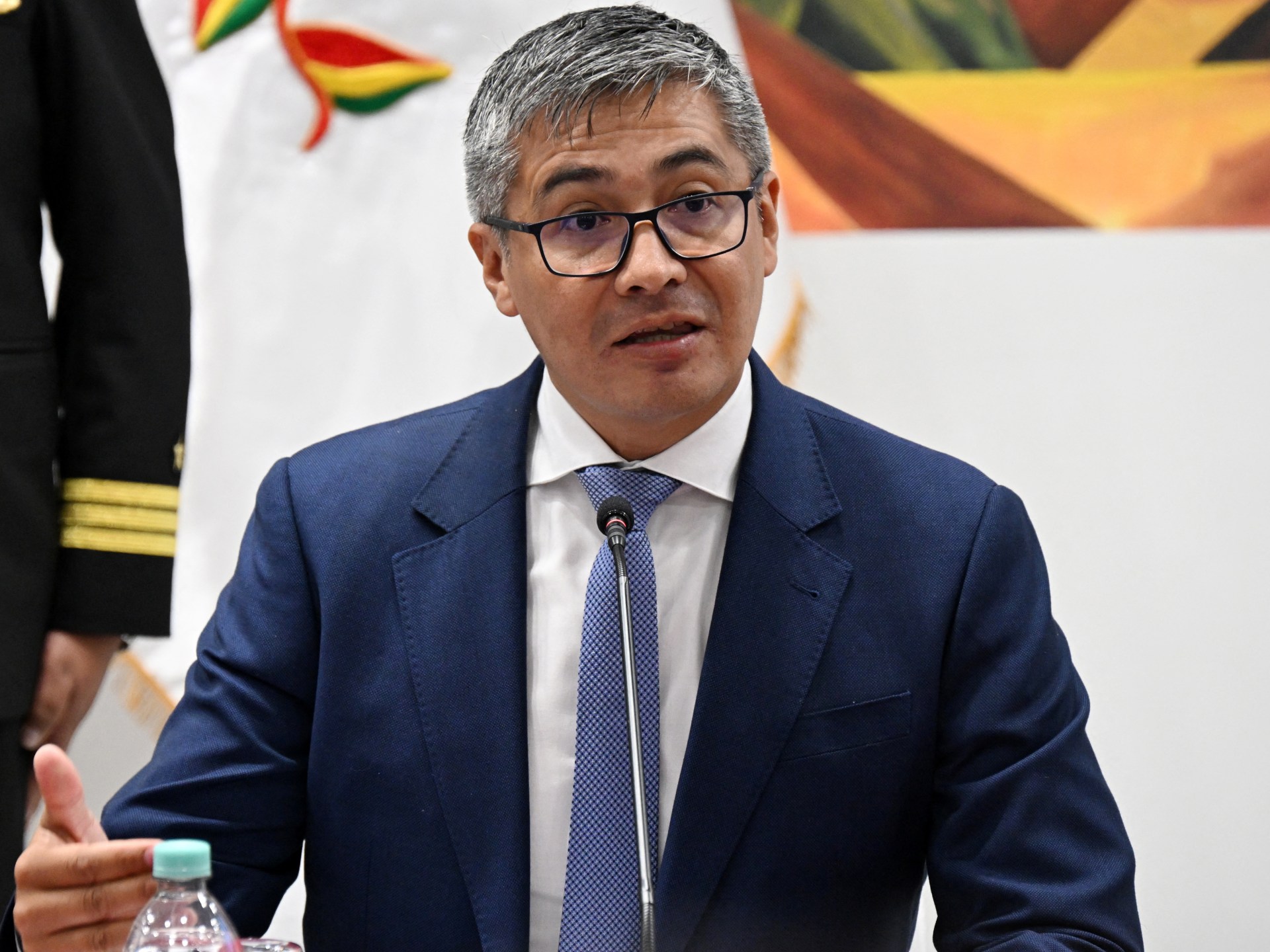 Bolivia president ousts economy minister following legislative censure
