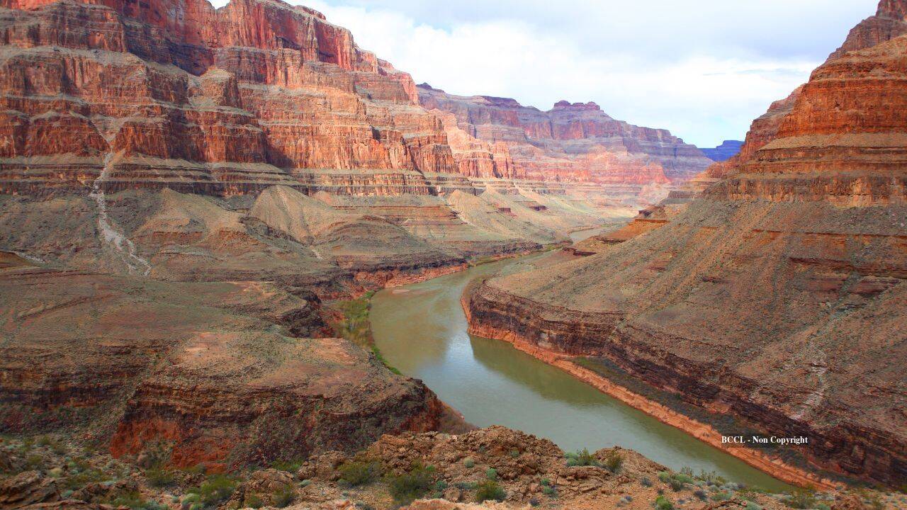 US Grand Canyon faces water crisis after pipeline damaged in floods