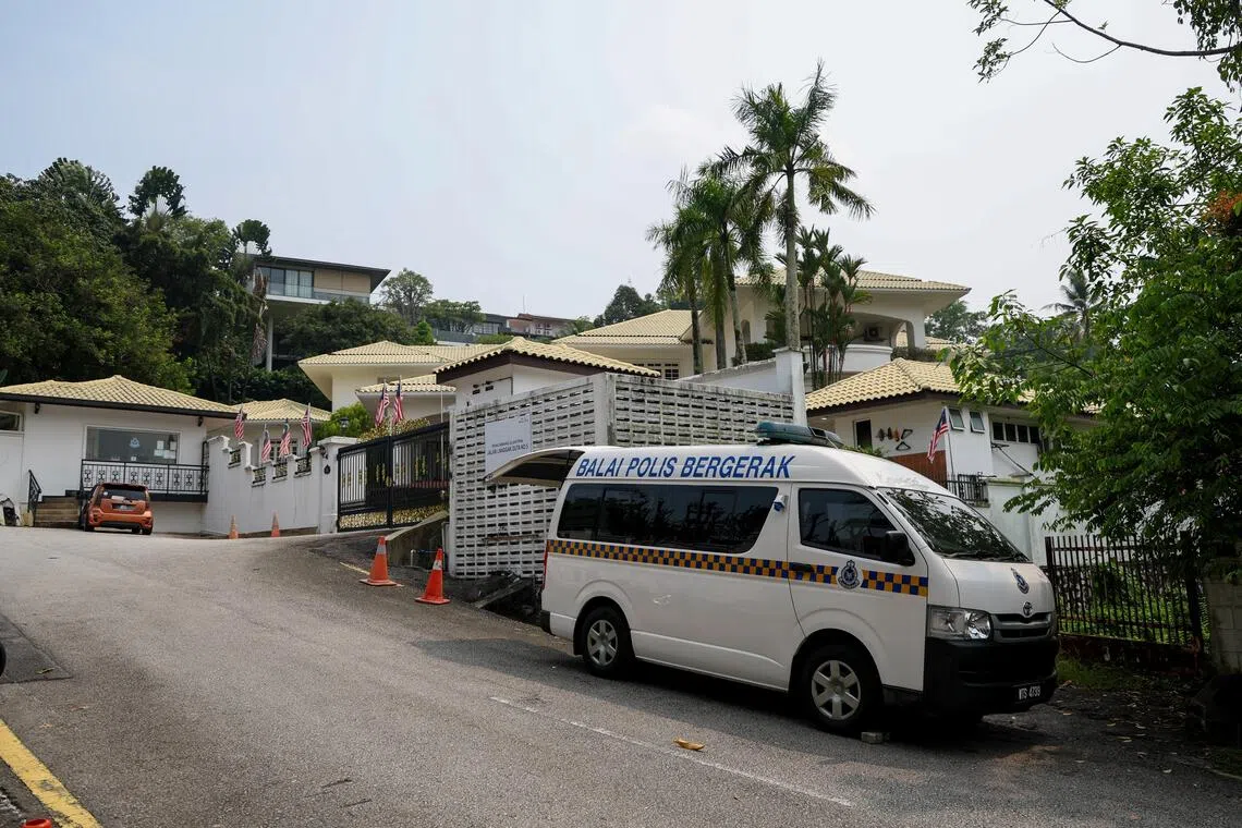 UMNO crowdfunding for Najib's fine sparks online mockery in Malaysia