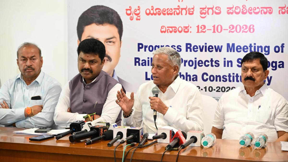 Railway Ministry official threatens blacklisting over Shivamogga line delays