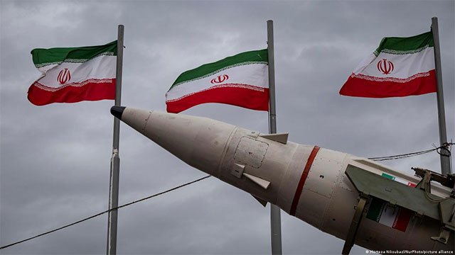Iran threatens retaliation as US tightens economic sanctions