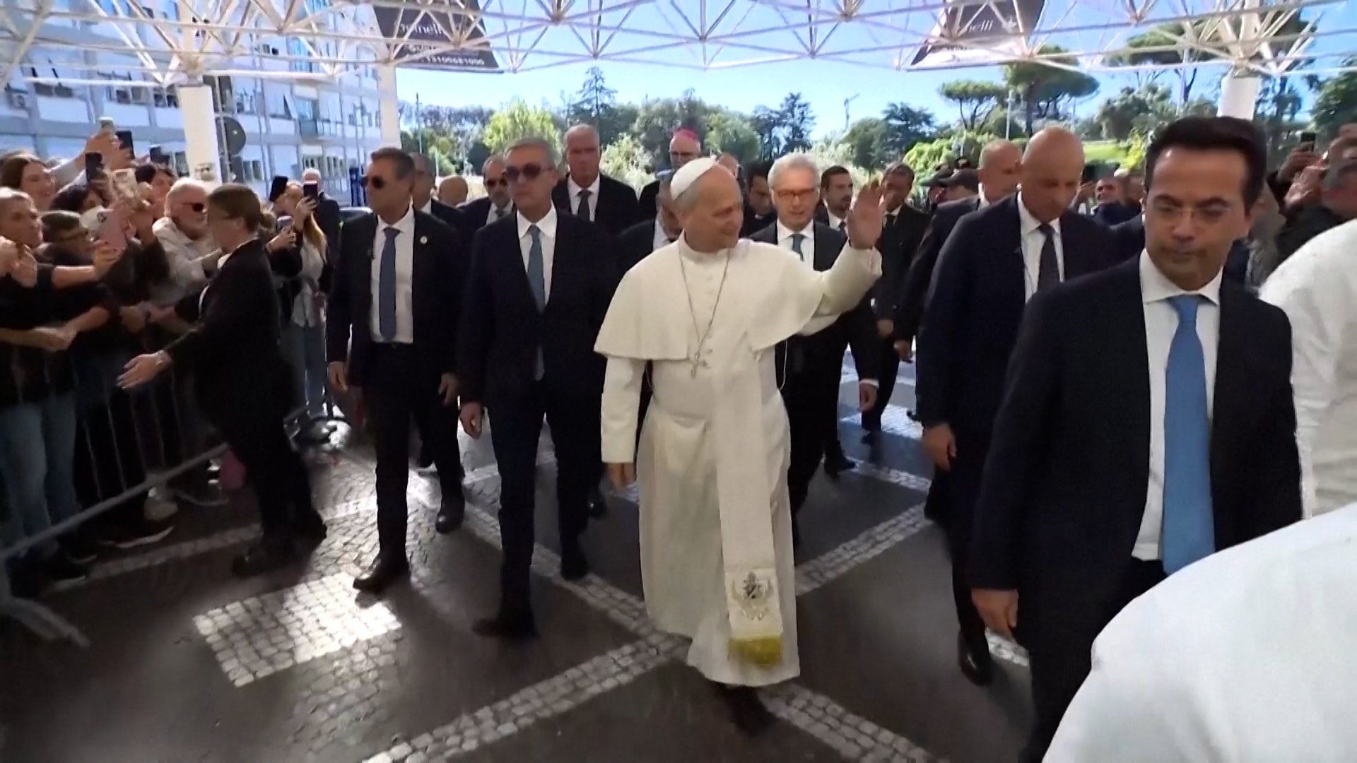 Vatican reports successful lung surgery for Pope Leo XIV