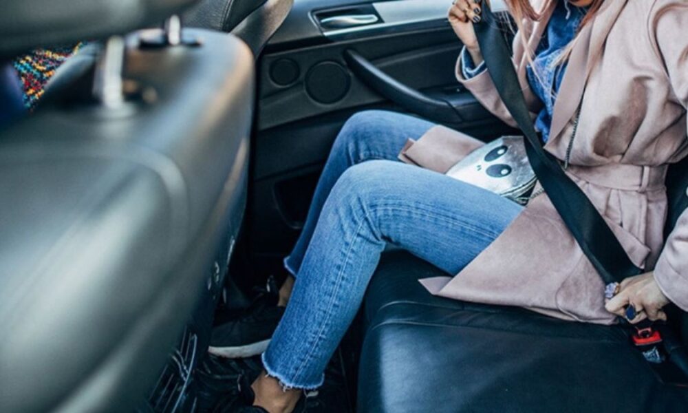 Police to enforce seat belt laws on Sri Lankan expressways