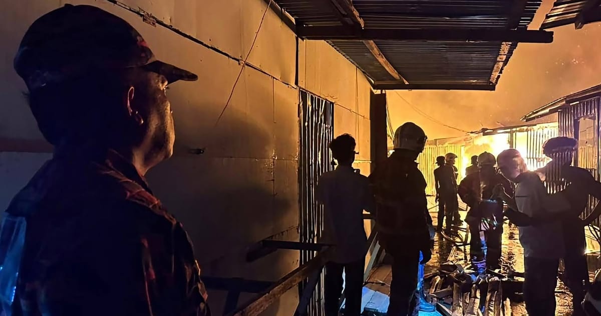 Two dead, 200 stilt homes destroyed in major fire