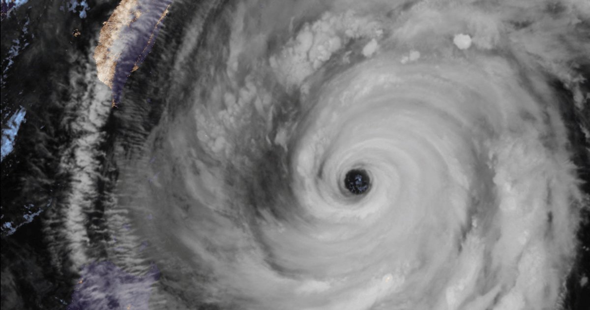 Taiwan braces for Typhoon Champi as 100+ flights cancelled