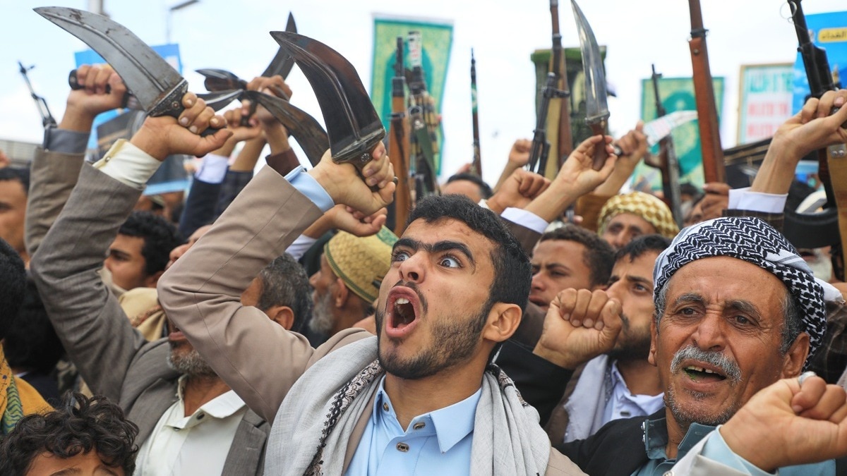 Houthi rebels launch fresh attack on Saudi Arabia with missiles, drones
