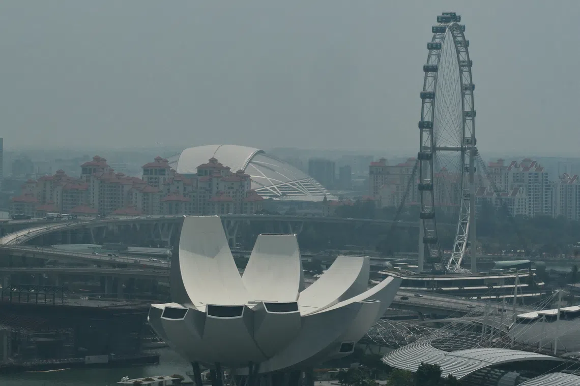 Central Singapore air quality slips into unhealthy range as PSI reaches 101