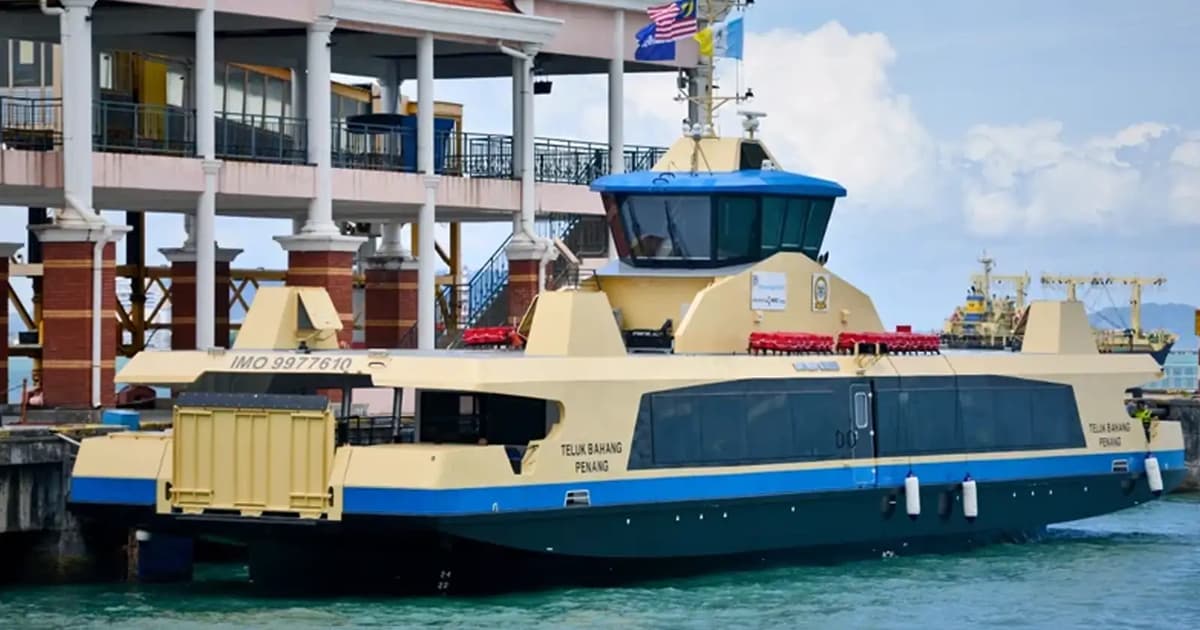 Enam Penumpang Cedera Teruk dalam Perlanggaran Feri di Penang