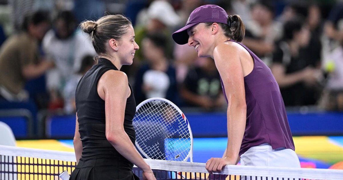 Swiatek's WTA Finals hopes end as injury forces Ningbo withdrawal