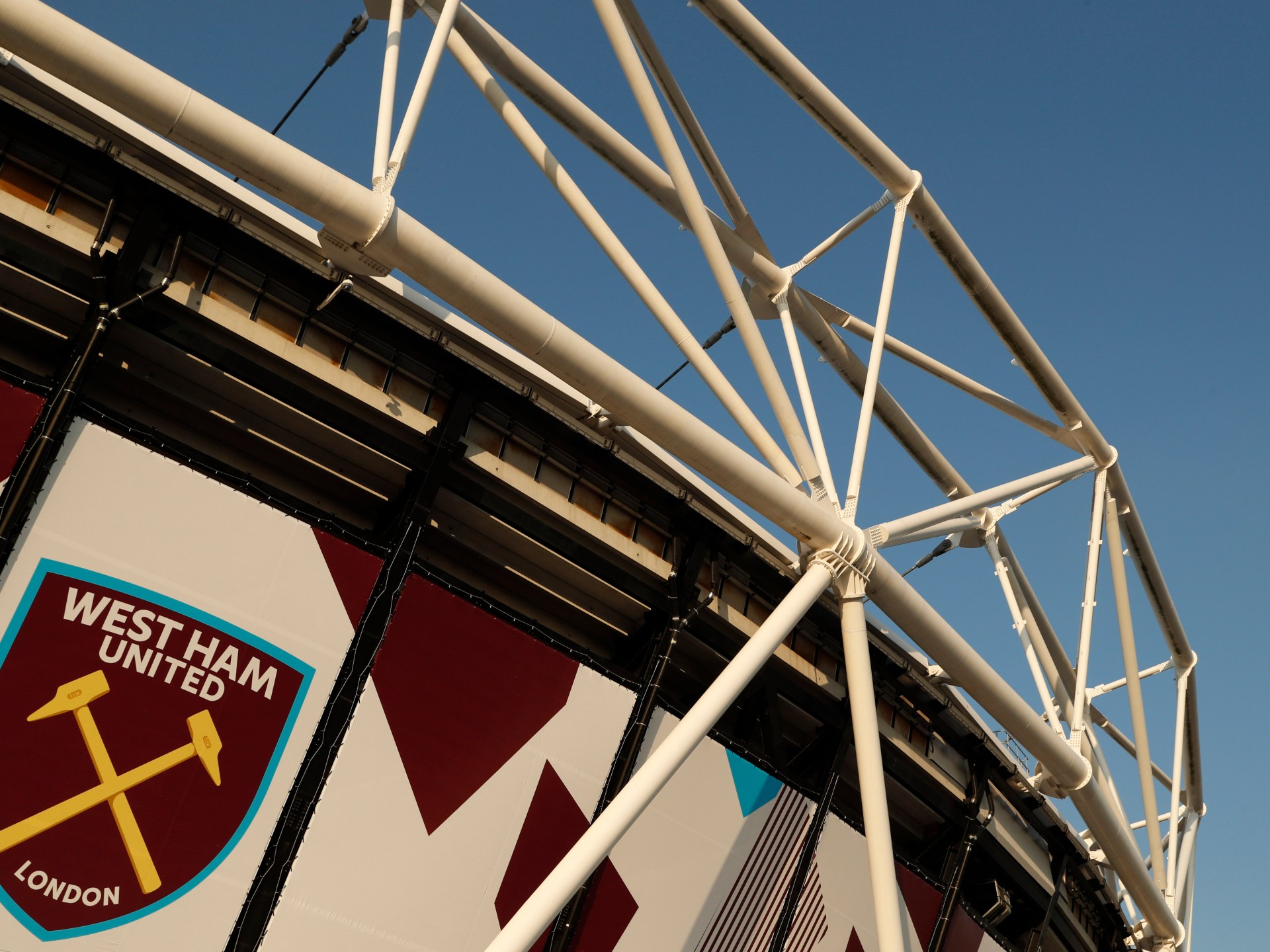 West Ham calls on supporters to halt controversial chanting