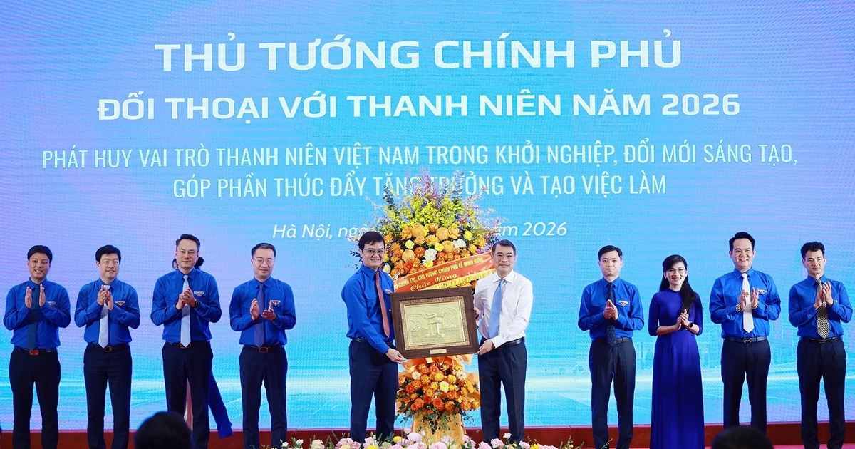 Vietnam's PM engages youth on startup funding, entrepreneurship support