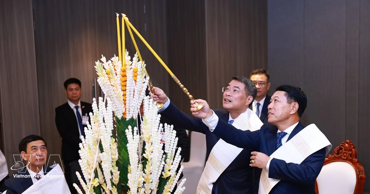 Vietnam, Laos cement ties with cultural exchange during PM visit