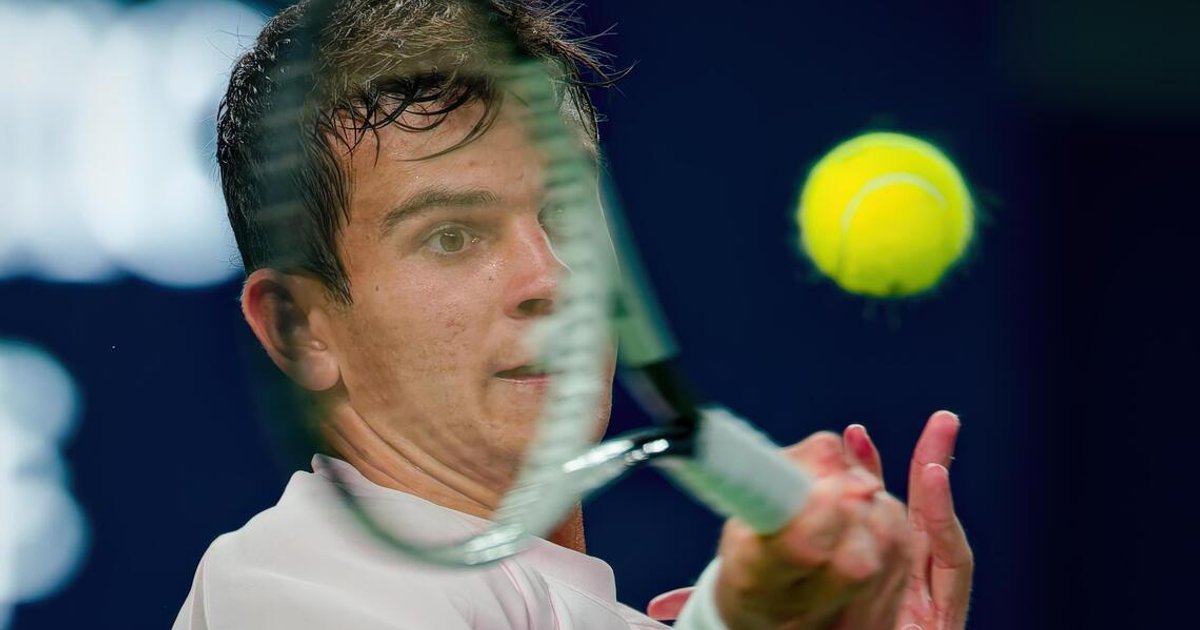 Rising tennis talent Jodar brushes aside Ruud after courtside outburst