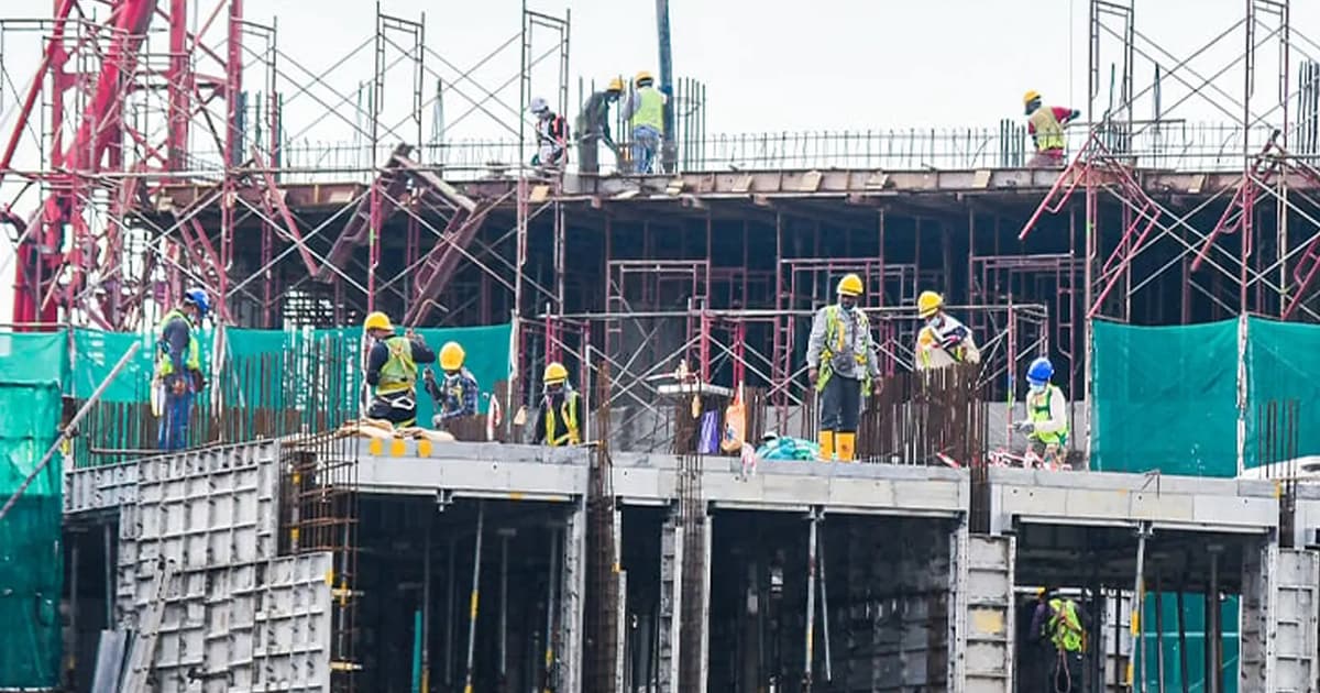 Economy grows 5.3% in third quarter as services sector leads expansion