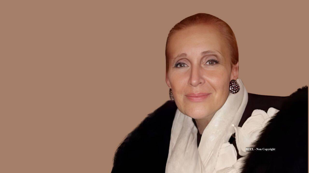 Danielle Steel's decade-long homeless aid program ends over funding crisis