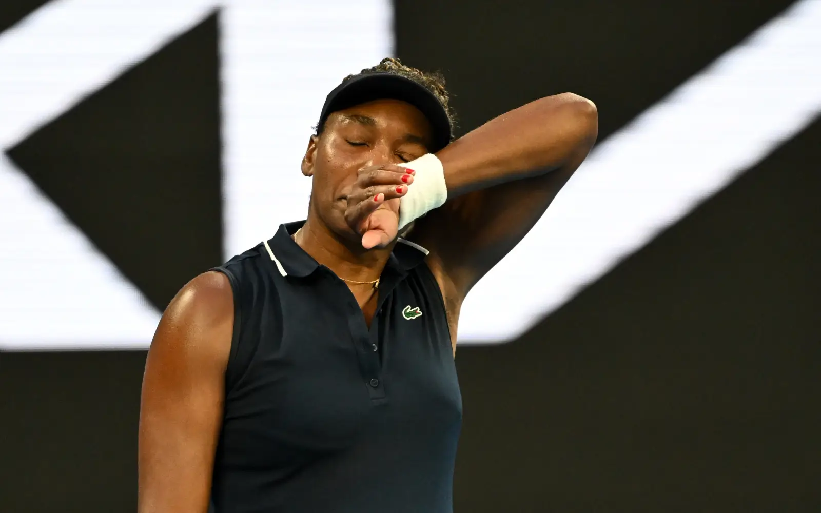 Venus Williams suffers 16th consecutive defeat to teenage opponent