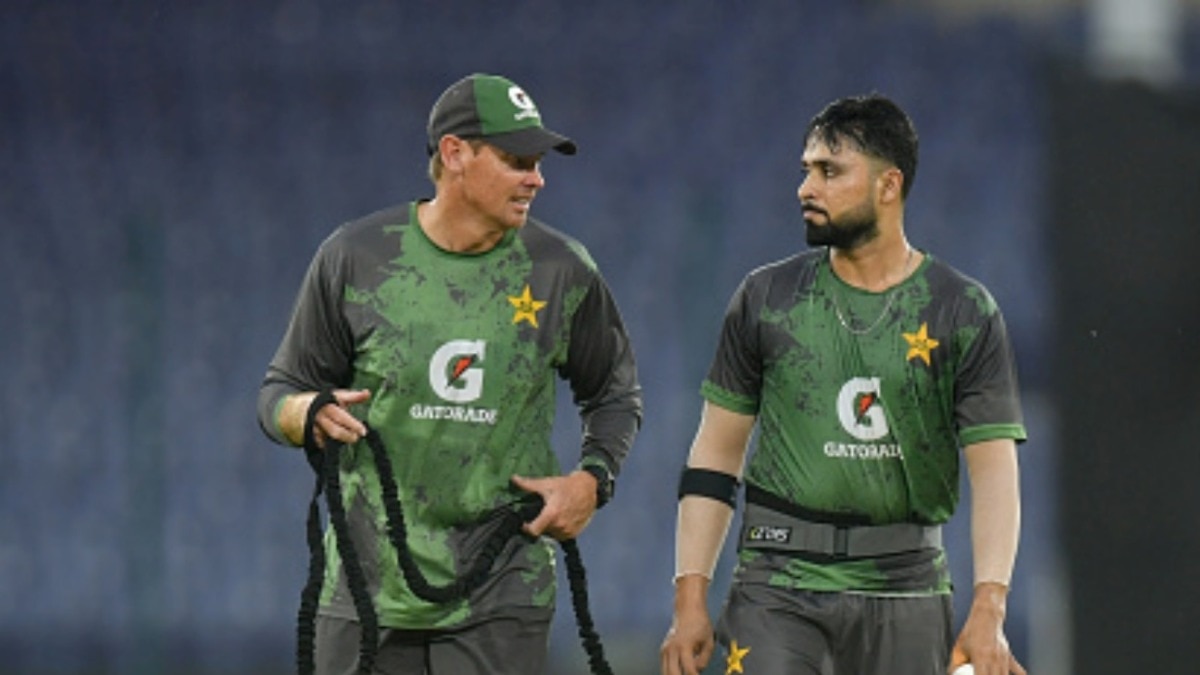 Pakistan Cricket Reels as Bowling Coach Noffke Exits Early