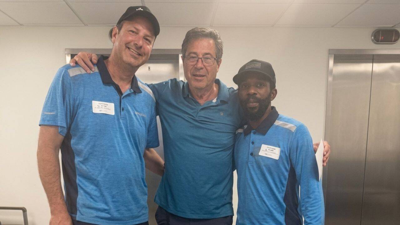 Amazon delivery drivers credited with saving elderly woman's life