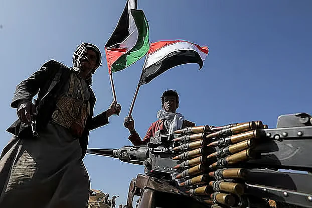 Egypt weighs deeper military role in Saudi Arabia's Yemen campaign