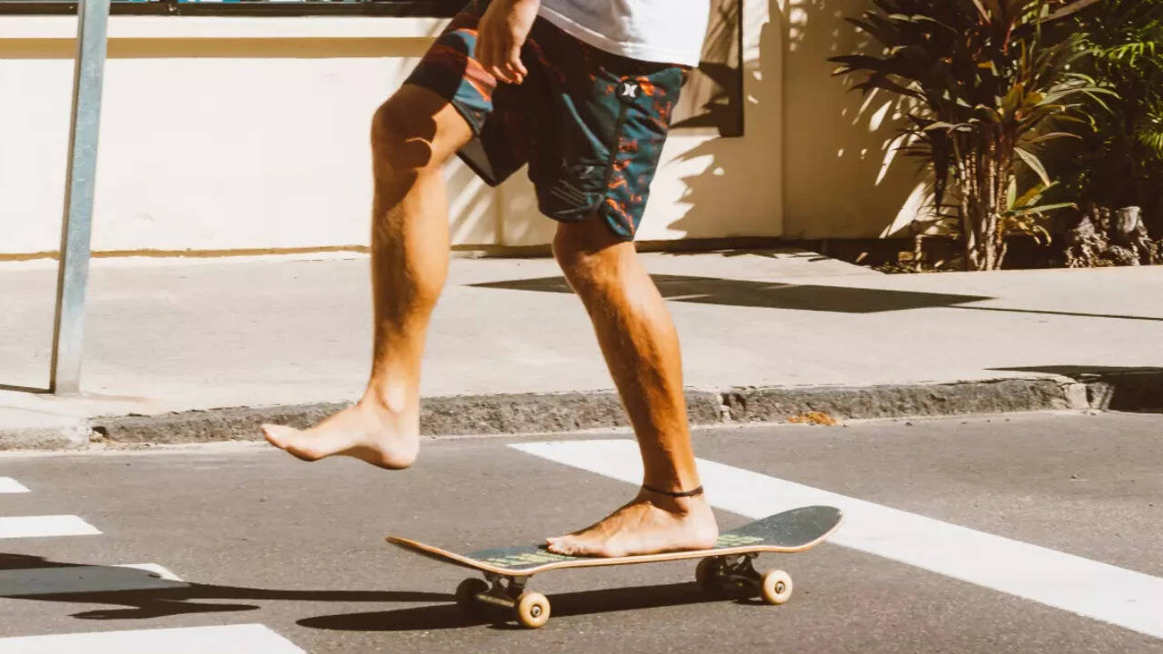 Heat-stricken cities embrace casual dress codes for sweltering workers