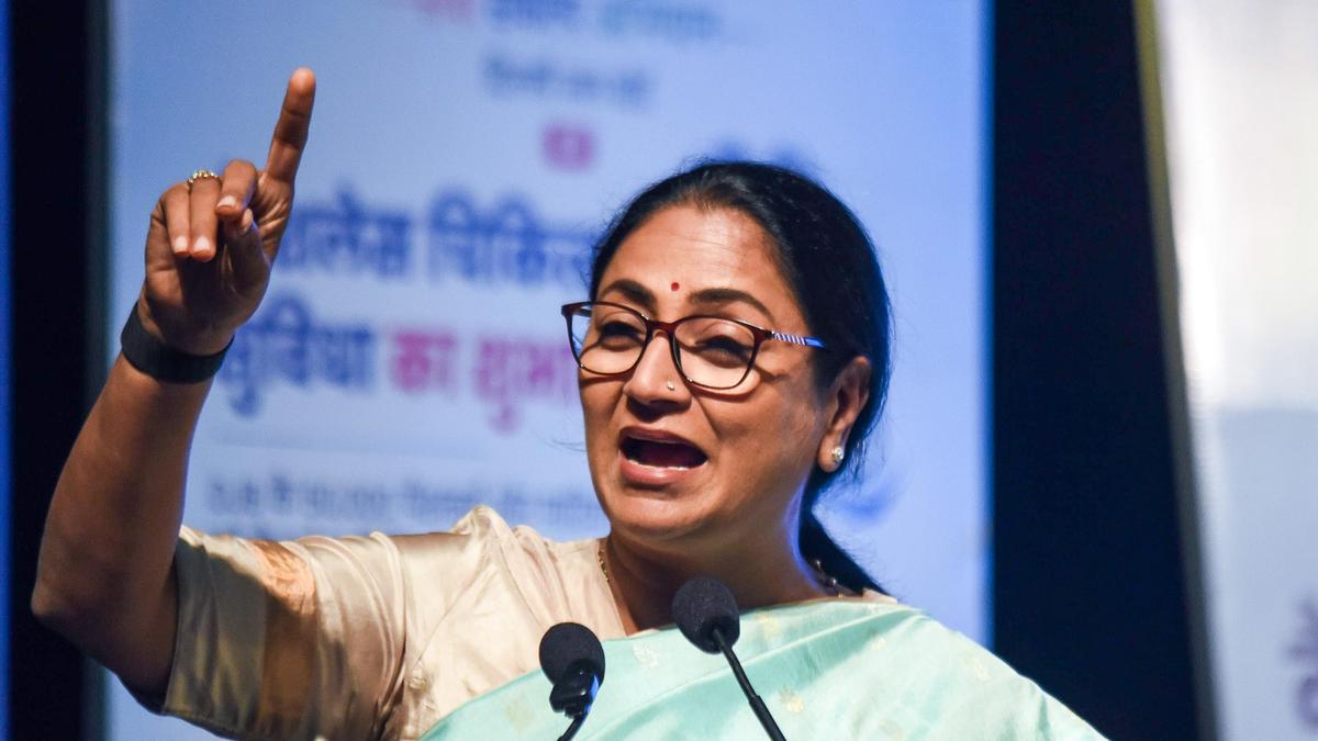 Delhi CM Accuses Chief Justice of Backing AAP-Congress Alliance
