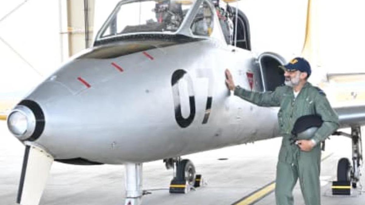 Air Chief Marshal A.P. Singh completes final IAF sortie in Hyderabad