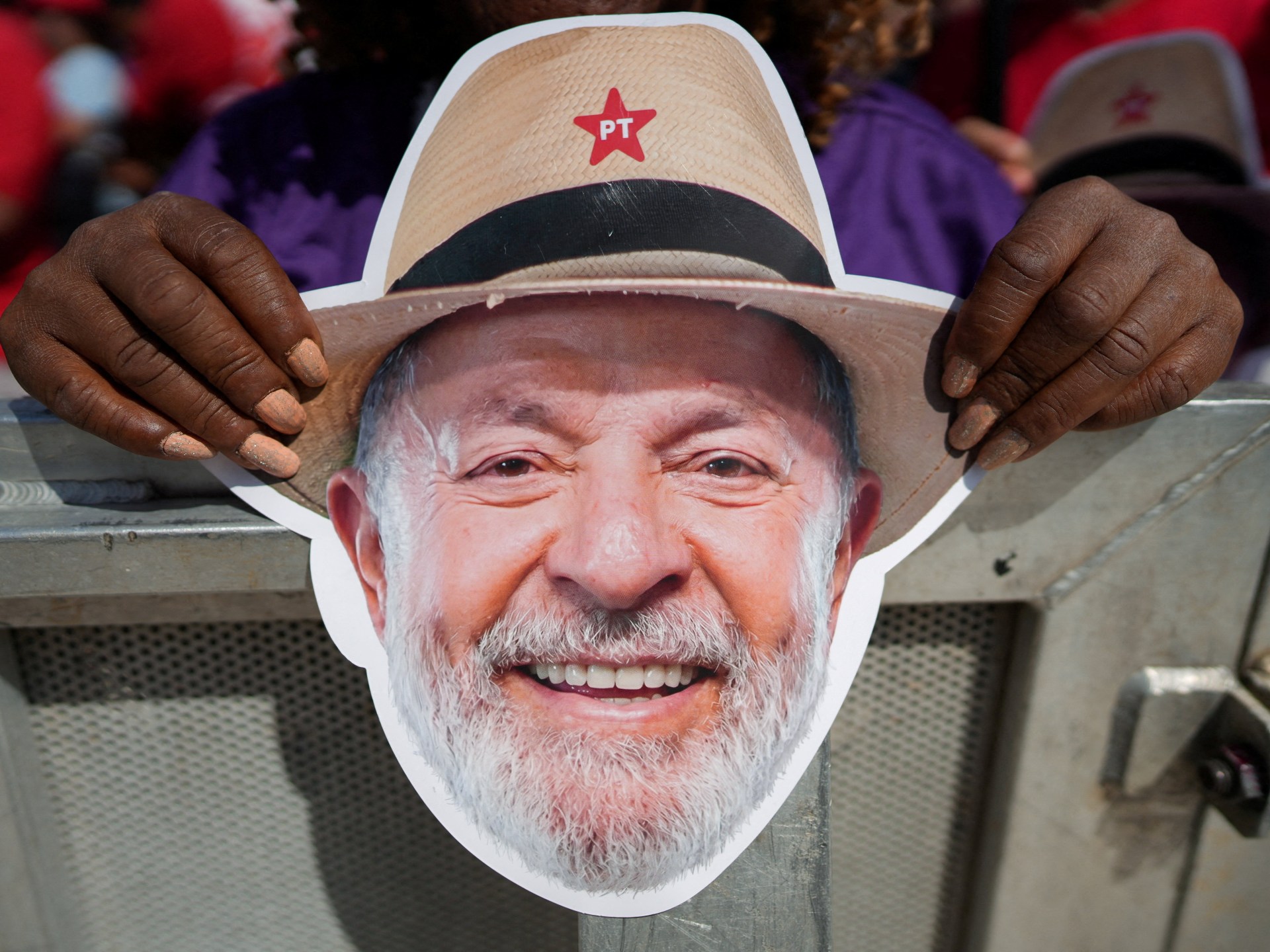 Lula Charts Path to Fourth Brazilian Presidency Amid Crime Concerns