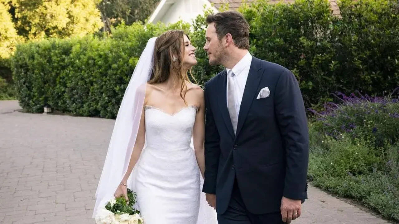 क्रिस प्रैट और कैथरीन श्वार्जेनेगर मैंशन को 12 करोड़ कम कीमत पर बेच रहे हैं