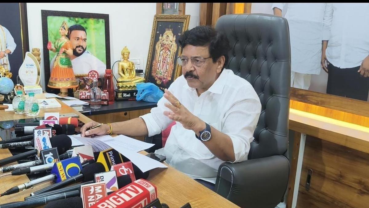 आंध्र प्रदेश निकाय चुनाव: मंत्री ने जगन पर चुनाव रोकने का आरोप लगाया