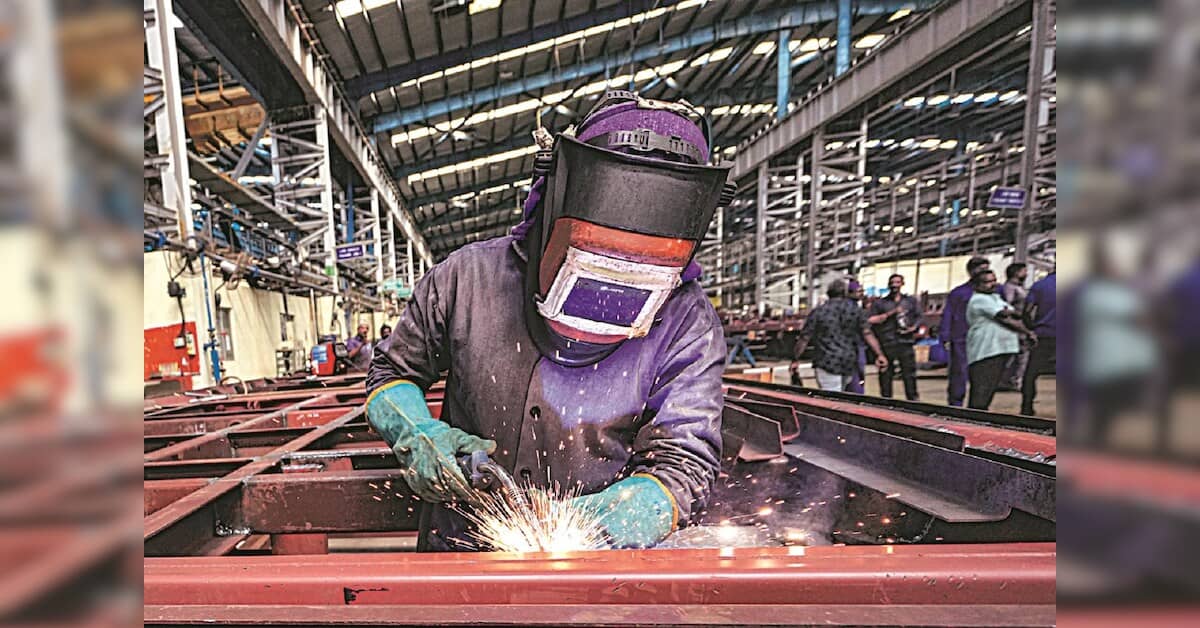 निर्माण उपकरण उद्योग ने वित्त वर्ष 2027 की वृद्धि दर को 9-12% तक बढ़ाया