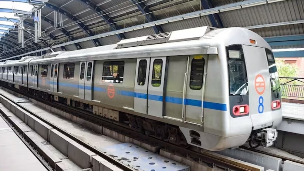 विपक्ष के सुप्रीम कोर्ट मार्च के बीच दिल्ली मेट्रो के 6 स्टेशन बंद